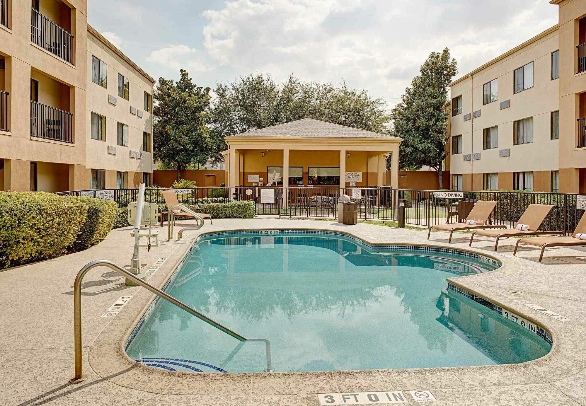 Courtyard Houston Westchase Exterior foto